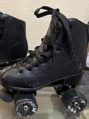 Roller Derby Rewind Skates Men Sz 5=Women Sz 6 w/PULSE Wheels Brand New w/o Box
